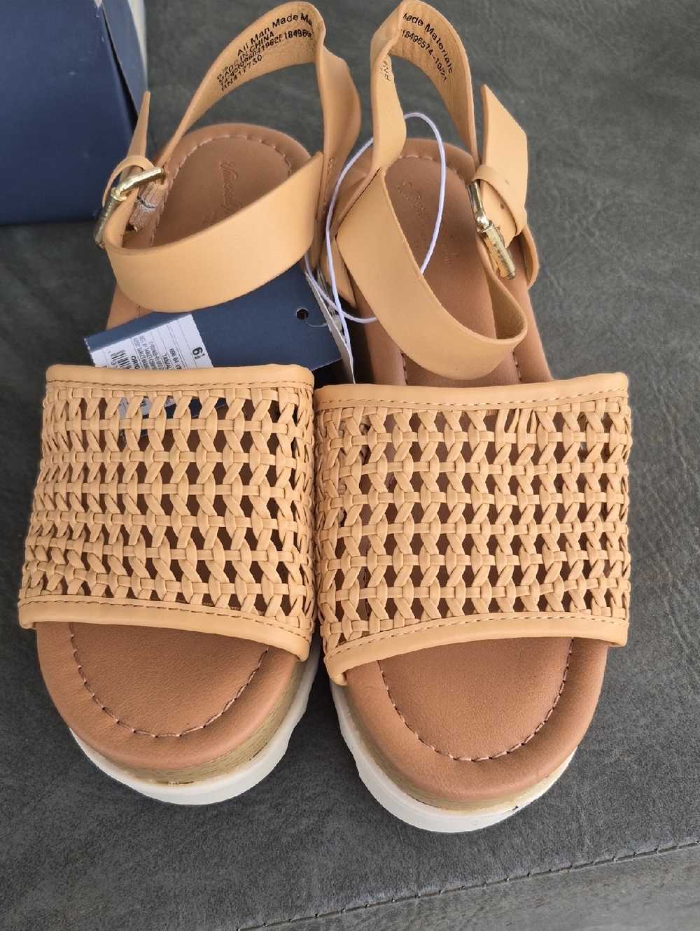 Universal Thread Woven Tan Wedge Sandals